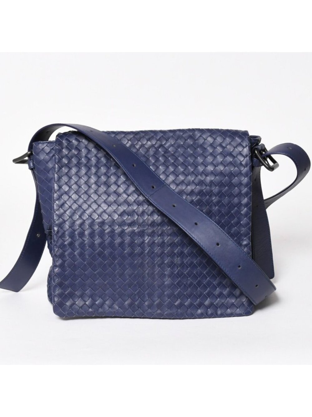Bottega Veneta Shoulder Bag Intrecciato Blue Matte Silver